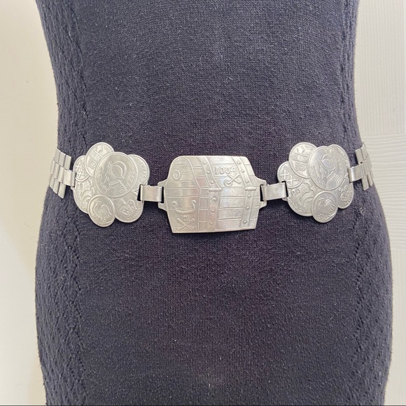 Vintage sliver tone coin and trunk medallion and link belly chain belt. Used - Picture 2 of 5